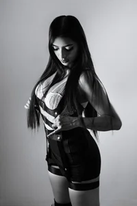 IzzyWild: Tell me which one is your favorite!🔥 ( 9 фото)