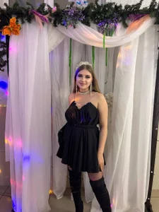 Evacadooo: Public ( 3 фото)