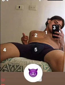 Andrew 😎 de Andrew___10  4 Imagens