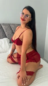 Emma_Giraldo Public صورة واحدة|Emma_Giraldo Public صورتان|Emma_Giraldo Public  5 صور|Emma_Giraldo Public  5 صورة