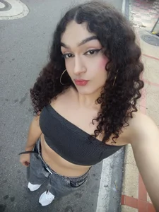 scarletcherry18 I love how I look like this ☺️👅 Foto 3