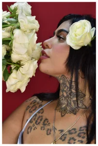 curvyliciousss red roses Immagine  3