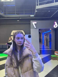 ShaeHeeter Different images Pic 5