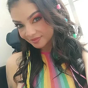 sofiaalarson 🌈🤭  3. fénykép