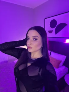 Public de kirastorm_  4 Imagens