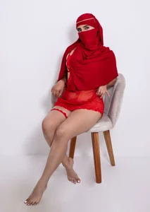 Jasmin_hamdan: I don't promise calm, I promise fire ( 2 фото)