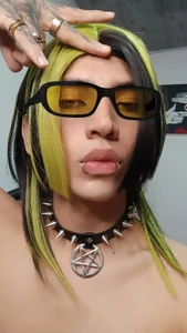 gabriel__mansongreen wig Bild