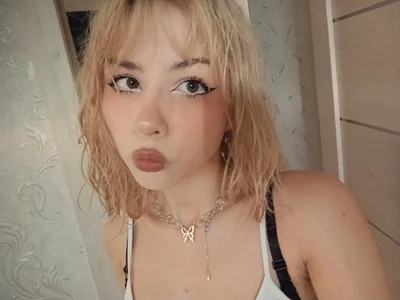 DelicaBrome am I beautiful? Pic 4