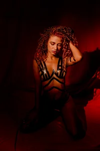 VictoriaDuart kiss me more👄 Immagine  4