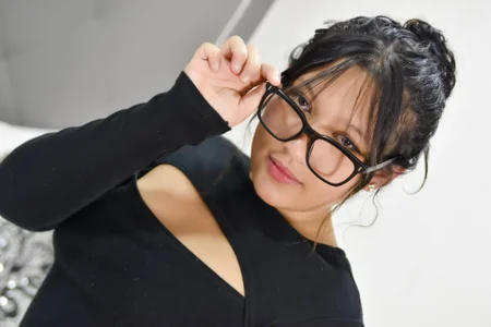 Naomi_vega_ A LITTLE ME🌺 Poză 6