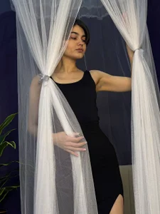 Public de Luna_Williams_  5 photos