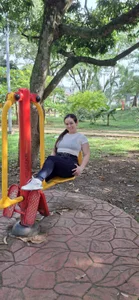 loreen_grey Paseando por tu ciudad 🌲🍃 사진