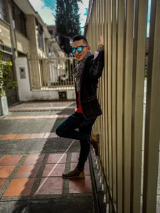 Mike_Waters Public 사진 2