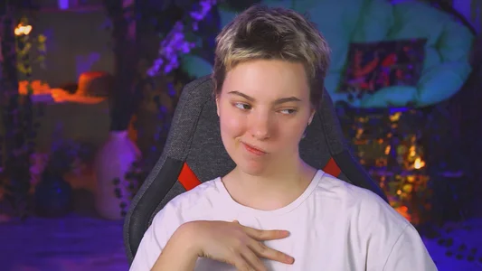 RocKStone_ Miss Tropical Bird?) Pic 3