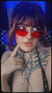 Mariana_velezz Girl Y2K! 💜  7. fénykép