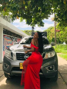 LiaTrainor Public Foto 4