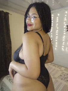 ally_gonzalez Public Hình