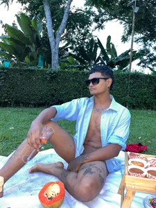 AndrewKenoxx_ Our Valentine’s Date 🍷🍷  3টি ছবি