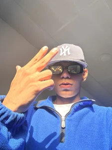 master_king_28 Public Pic 2