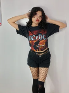 MirandaLawrens_ Public Pic 5