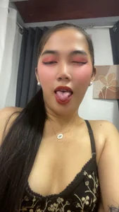 AlaraGrey_ Me Hình