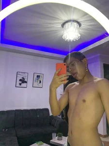 Public de LITTLE_BABY2026  9 Imagens