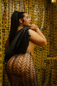 AmandaNordby_のAmanda Make Me Feel Crazyの 5枚の写真