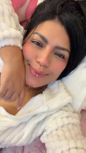 kyana_cream I'm waiting for you in my bed, my love 🔥😈💖 Pic 2