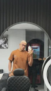 elnegro224rubio图片