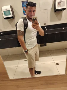 Besitos32 Public Pic 6