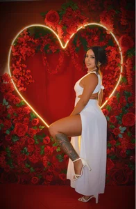 KatieStonne Happy Valentine's Day Pic 4