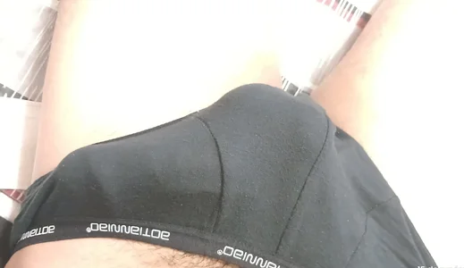 AtraCTiVoSiNguLaRのPublicの 3枚の写真