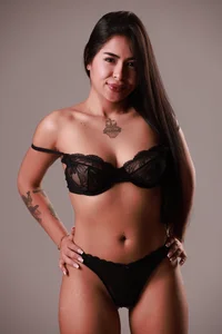 Dangerous Woman od Sharlottelws  snímek