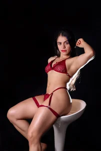 lovely_fit 😈I'm not innocent... but with you I want to be worse 😏 Gambar 4