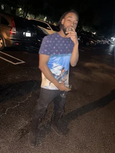 Zdjęcia bigdickgigolo Public:  3