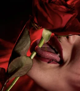 mistress__lilith • ENJOY MY TONGUE SPLIT BITCH • Hình