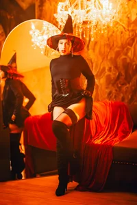 Anxelica_Macondo_: Mistressween! ( 2 фото)
