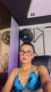 Naked de DemiPrince_  3 Imagens