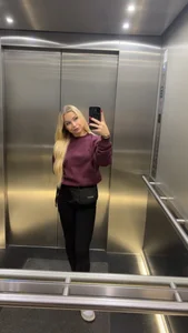 AlyssaSchwarz Public Foto 2