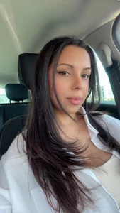 IzyDiamond Public Poză 9