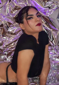 Your cat 🔥 de aliisonn_cooper  4 photos