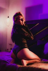 Sweet_melissa_4 horny - {count, plural, one {תמונה אחת} two {שתי תמונות} many {# תמונות} other {# תמונות}}