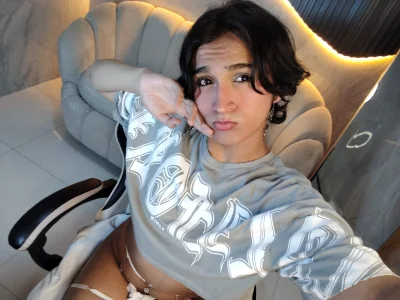 Zoee_Kiss_ Cute ♥ Immagine  3