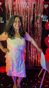 A lady dressed in white 🤍 de Victoriaa_Anderson Foto