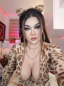 asiankatyhuge love you more 사진