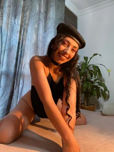 Roxanne-Fox Public Immagine  5