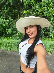 juliane_sweer1 Green💚🌲 Pic