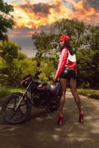 Tessa_Owenss Seduction and adrenaline, do you want a sexy bombon? Pic 3