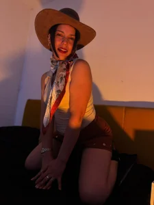 MashaPiink Cowgirl Bilde