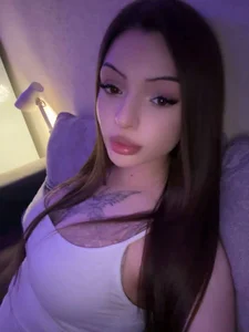 KyraShankles 😃🥵☺️ Immagine  2